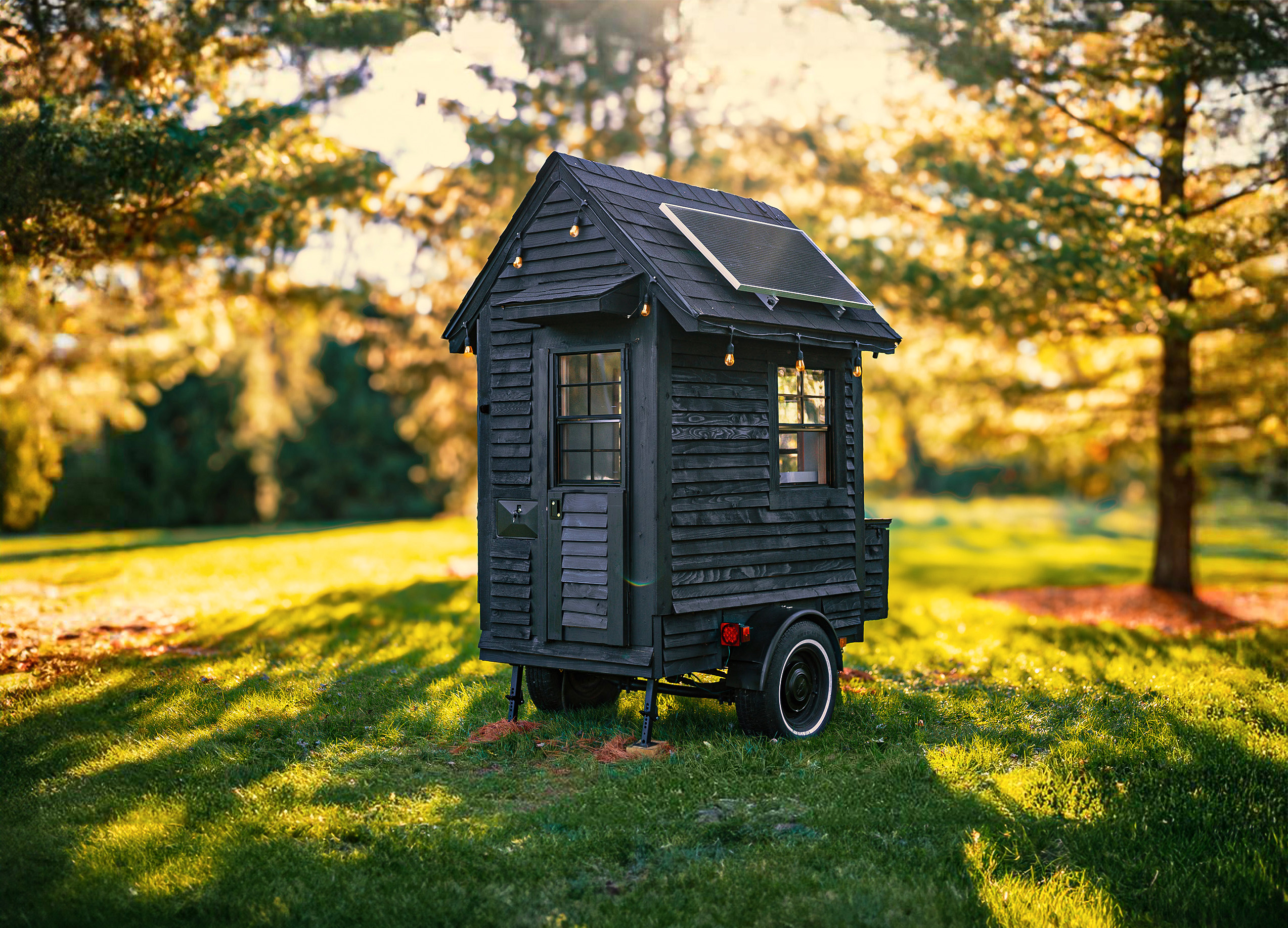 US Man Says He's Made 'World's Smallest House'